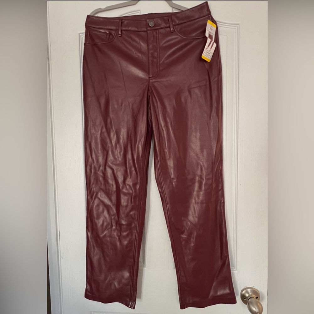 NWT Joie  Faux Leather Straight-Leg Pants. Front false pockets.  Size 8